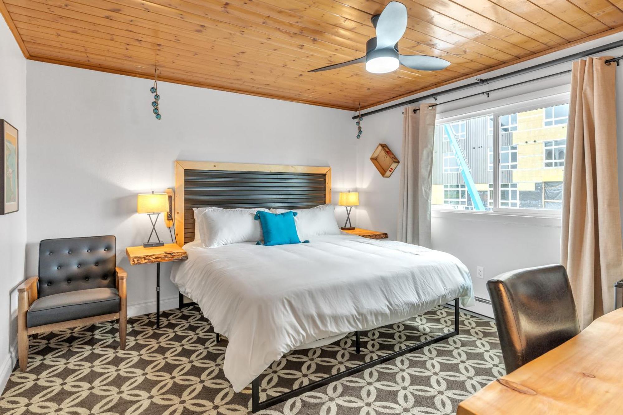 Highliner Hotel Anchorage Room photo
